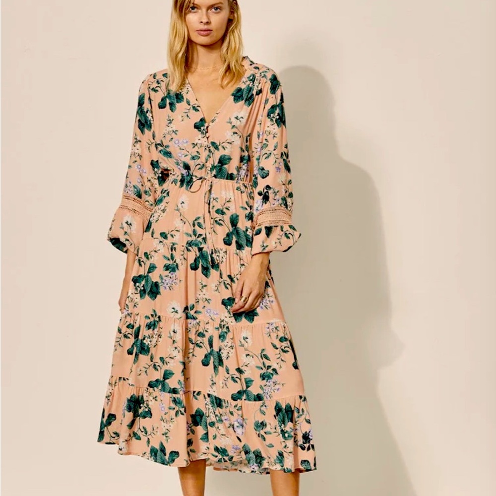 Kivari Peach Floral Midi Dress